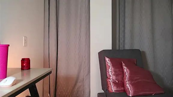 Mia_sweet80