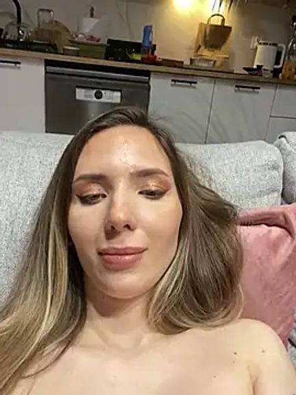 LINA_ALL_EYES_ON_YOU
