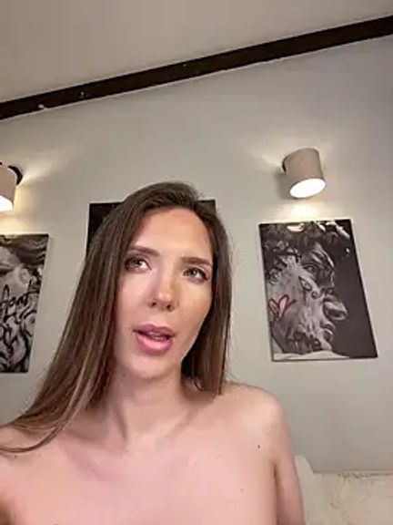 LINA_ALL_EYES_ON_YOU