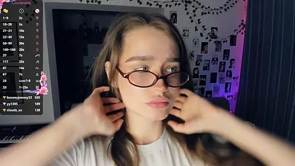 lovelyalivia