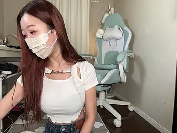 mina_cyan