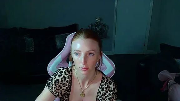 Red_firesquirt