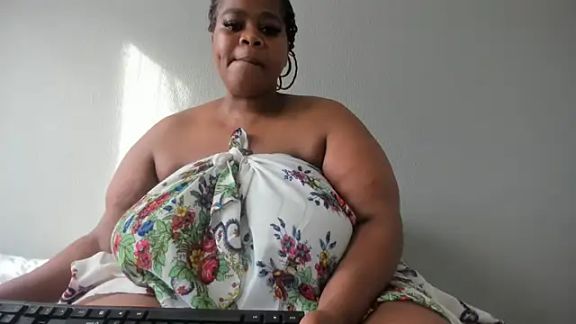 ThickLeeyanaX