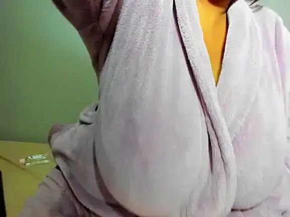 ThickLeeyanaX