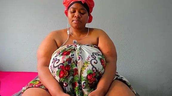 ThickLeeyanaX