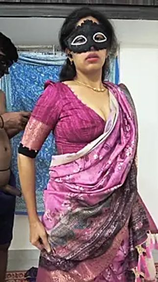 NAUGHTY_INDIAN_COUPLE