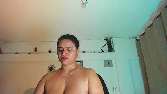 Sinthia_Collins