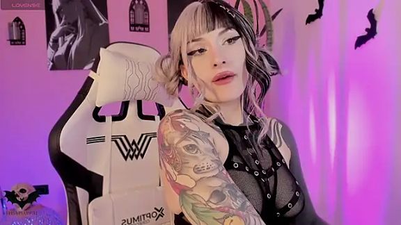 VelvetVampiree