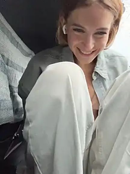 -AngelAri-