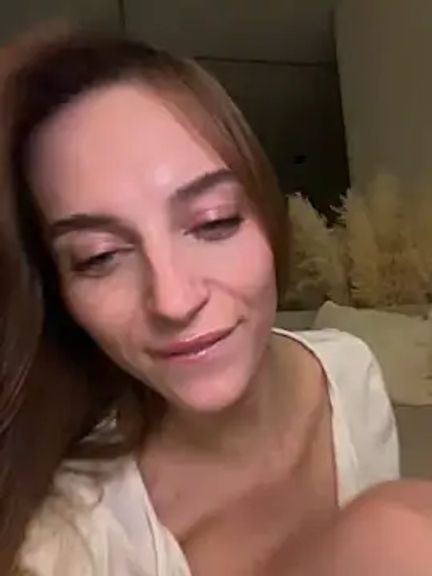 -AngelAri-