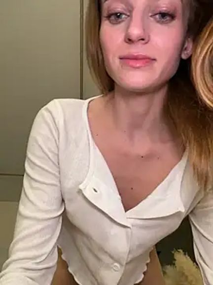-AngelAri-