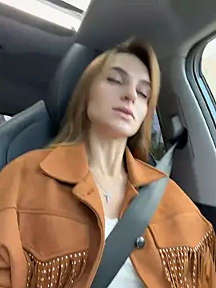 -AngelAri-
