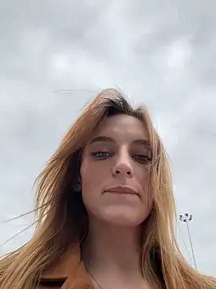 -AngelAri-