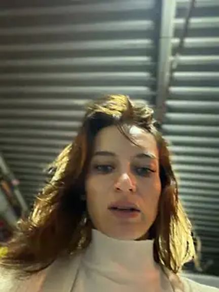 -AngelAri-