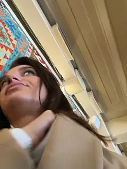 -AngelAri-