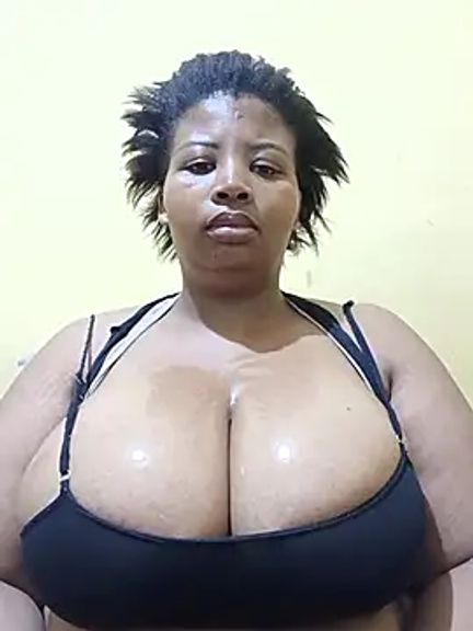 Prettyboobiesx