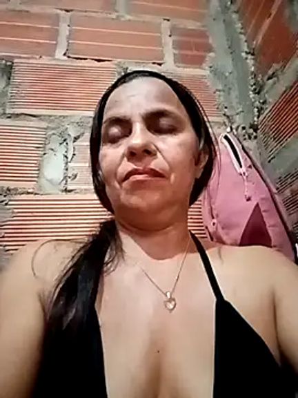 Luciana-Dirty