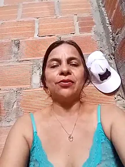 Luciana-Dirty