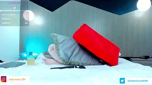 kate_evans1