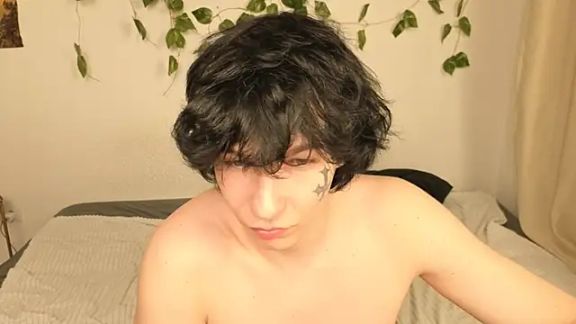 eva_sunshine_blue_eyes