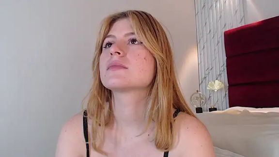 Emmaa_Blonde