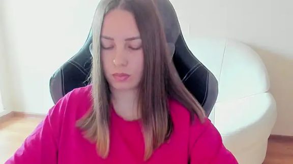 Mia_shy1