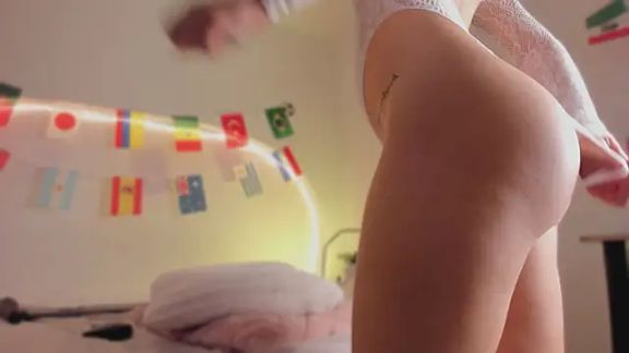 katiepeach_