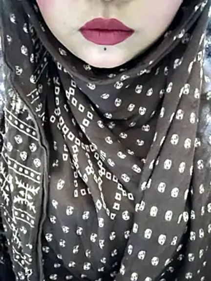 Lovely_Ayesha-
