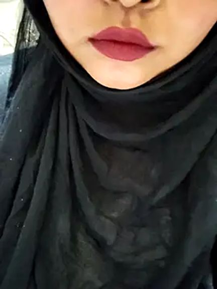 Lovely_Ayesha-