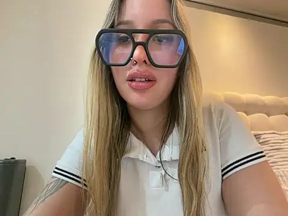 Mialunaxx