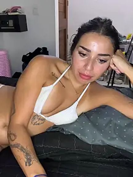sweetbrunette22