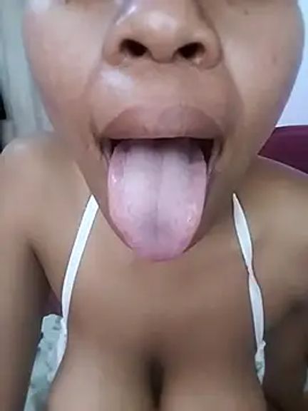 Seductive_Yellow_Titties