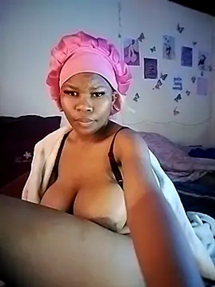 Seductive_Yellow_Titties