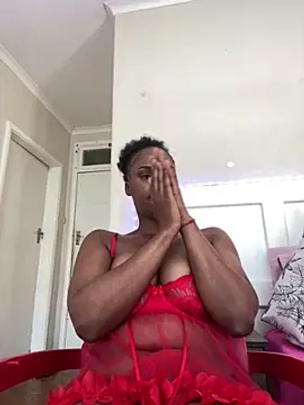 LuciousLips96