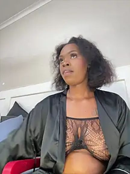 LuciousLips96
