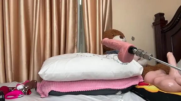 AudreySpanksFuck-