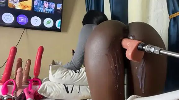 AudreySpanksFuck-