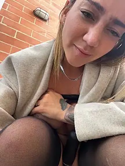 Nina_velvet01