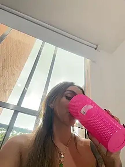 Nina_velvet01