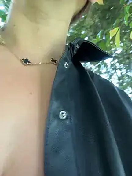 Nina_velvet01