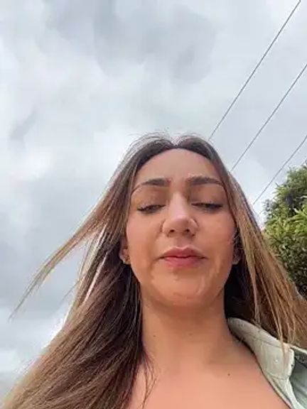 Nina_velvet01