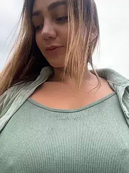 Nina_velvet01