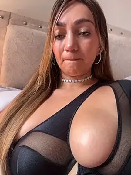 Nina_velvet01