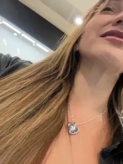 Nina_velvet01