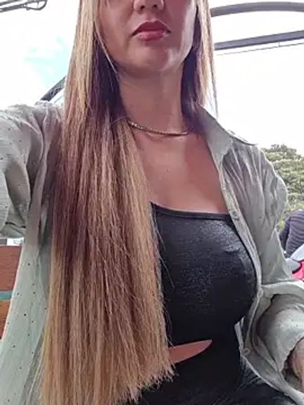 Nina_velvet01