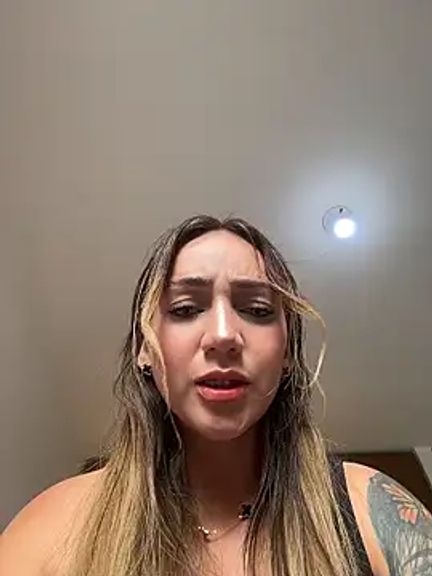 Nina_velvet01