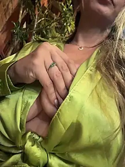 Nina_velvet01