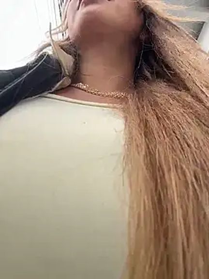 Nina_velvet01