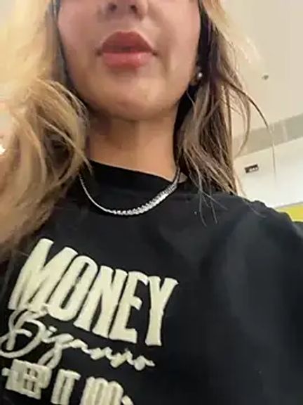 Nina_velvet01