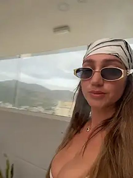 Nina_velvet01